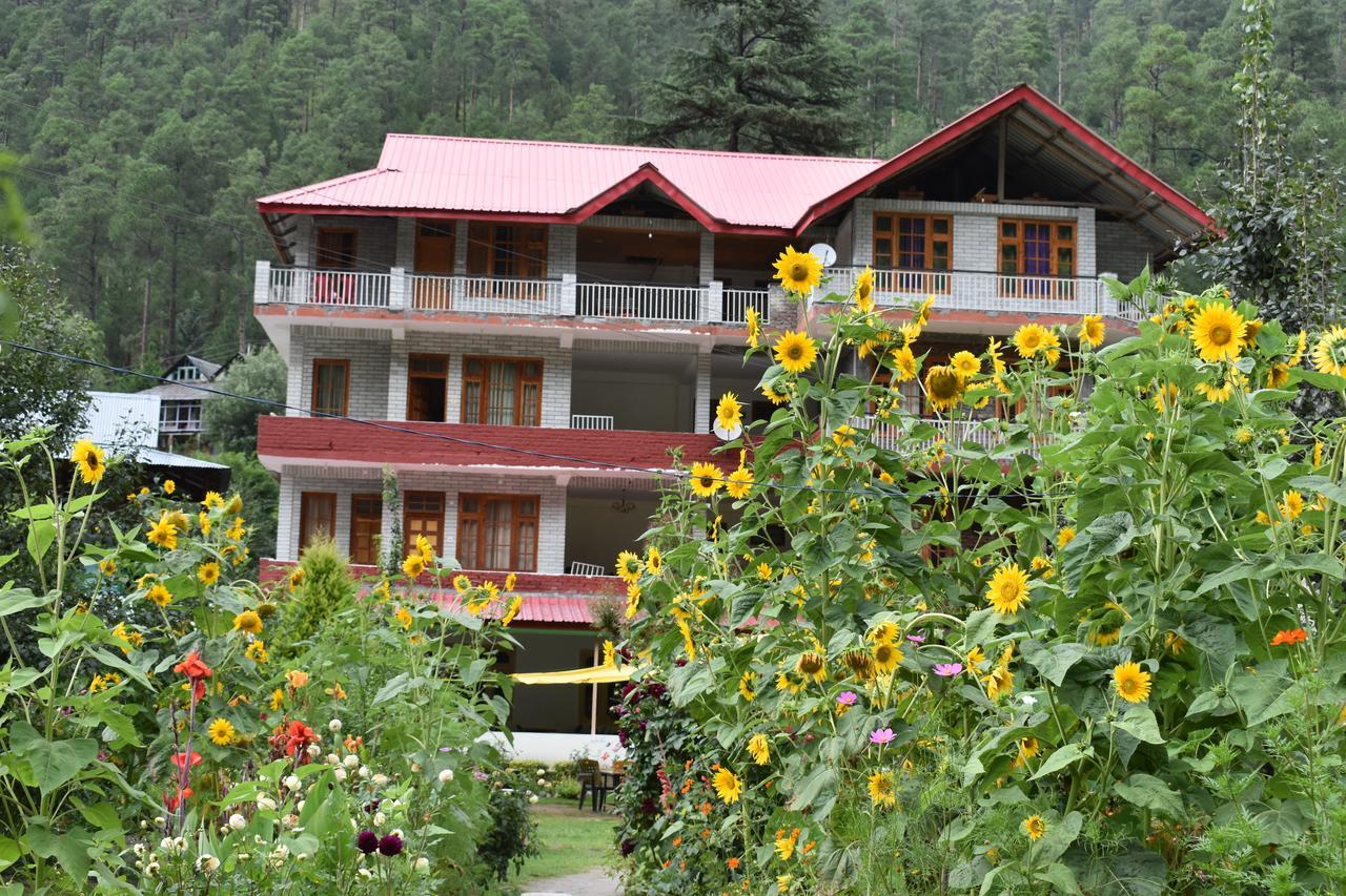 White House Kasol Hotell Exteriör bild