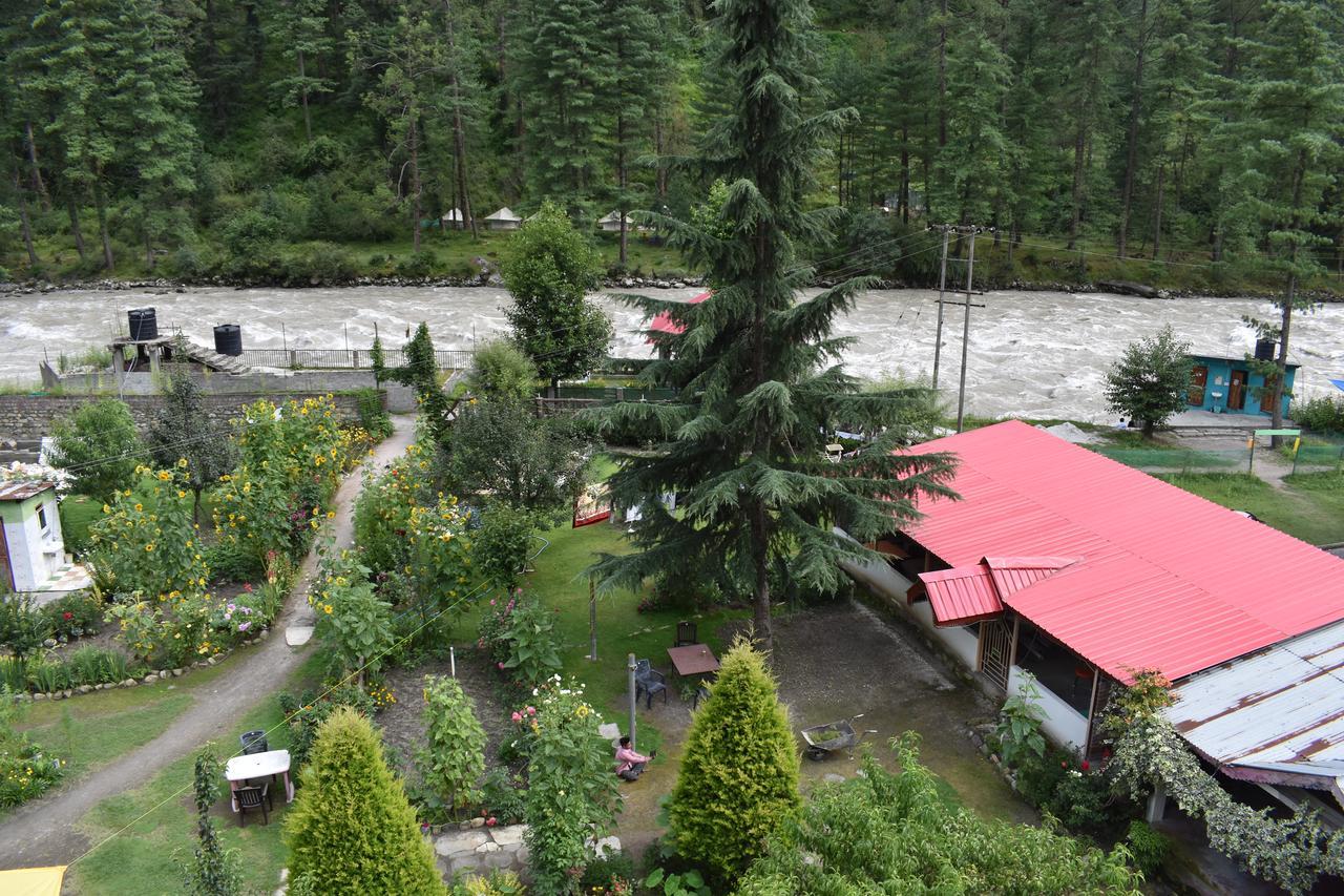 White House Kasol Hotell Exteriör bild